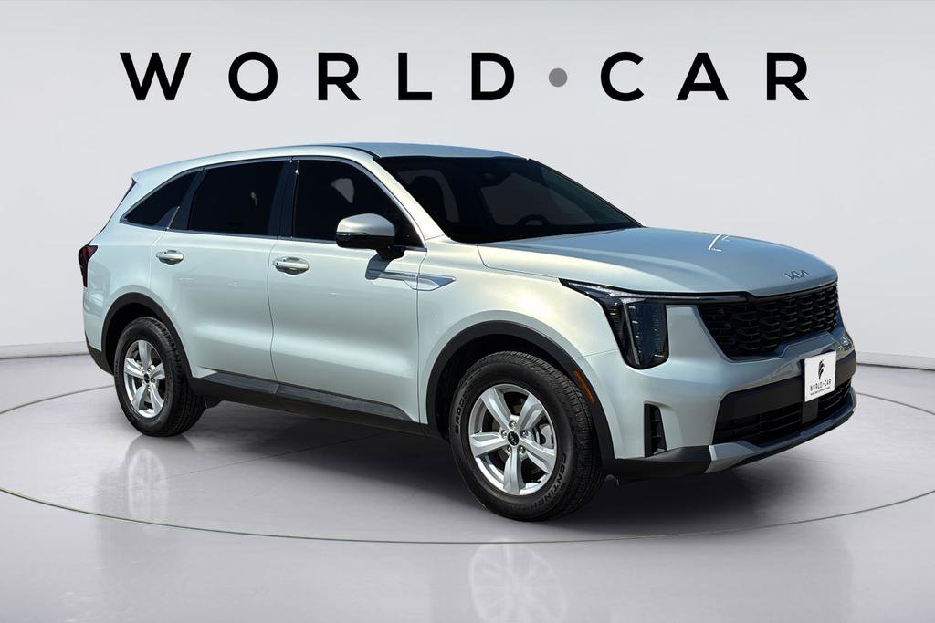 Certified 2026 Kia Sorento LX FWD image 7