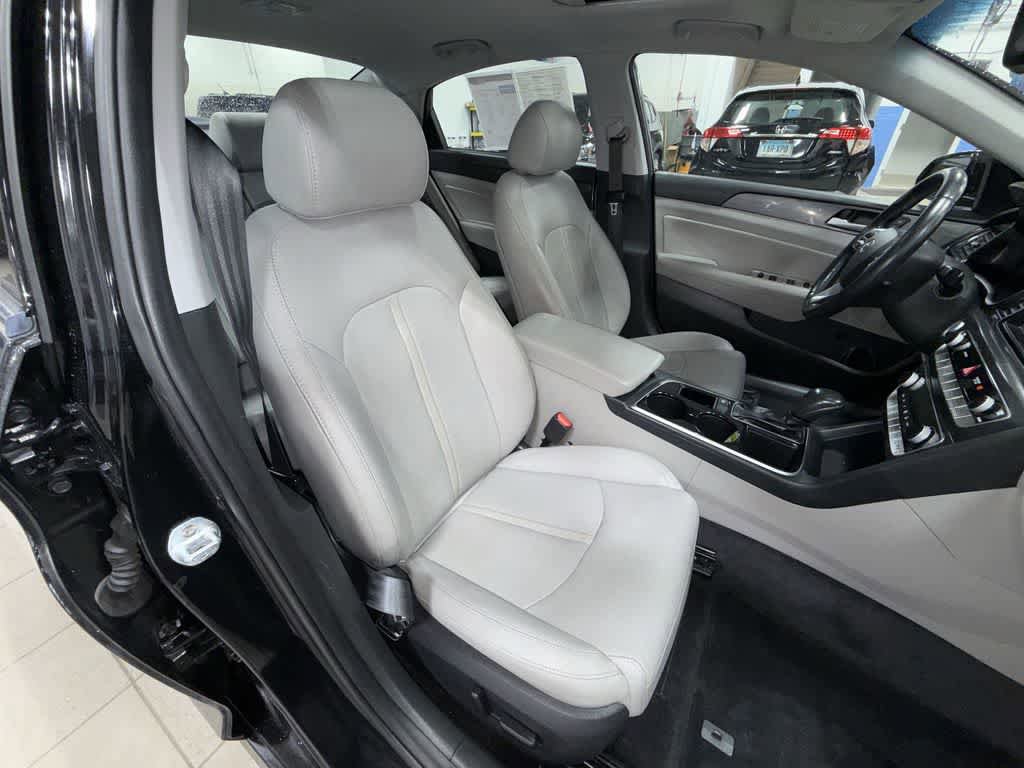 Used 2018 Hyundai Sonata Limited w/ Cargo Package image 15