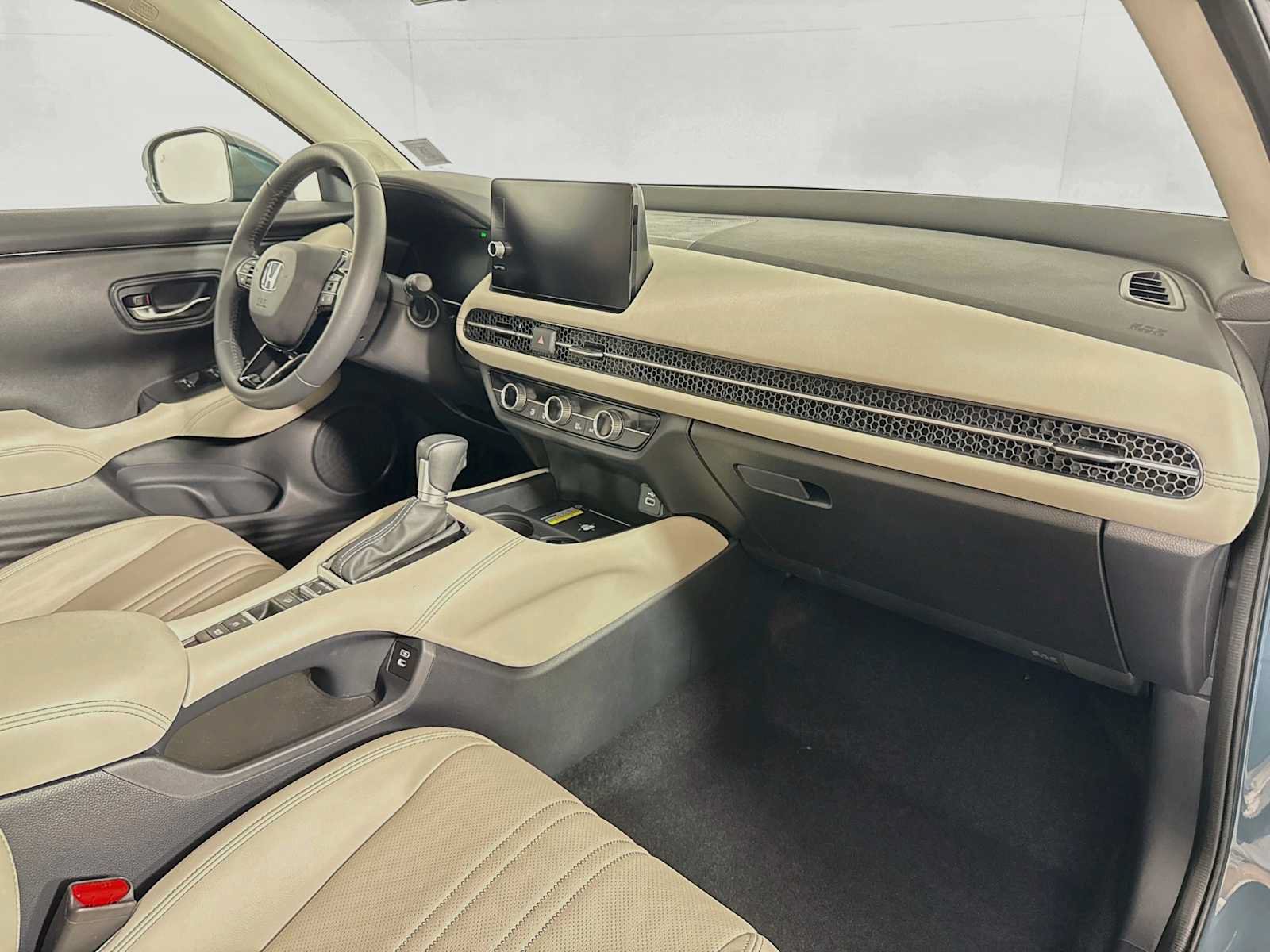 Certified 2024 Honda HR-V EX-L image 27