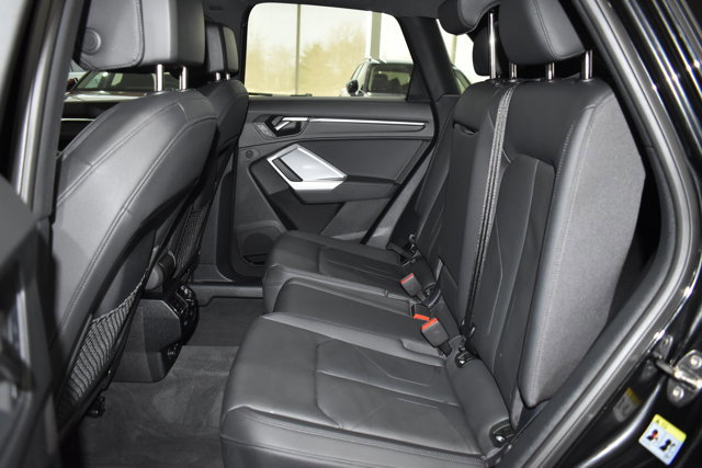 Used 2023 Audi Q3 2.0T Premium Plus w/ Premium Plus Package image 23