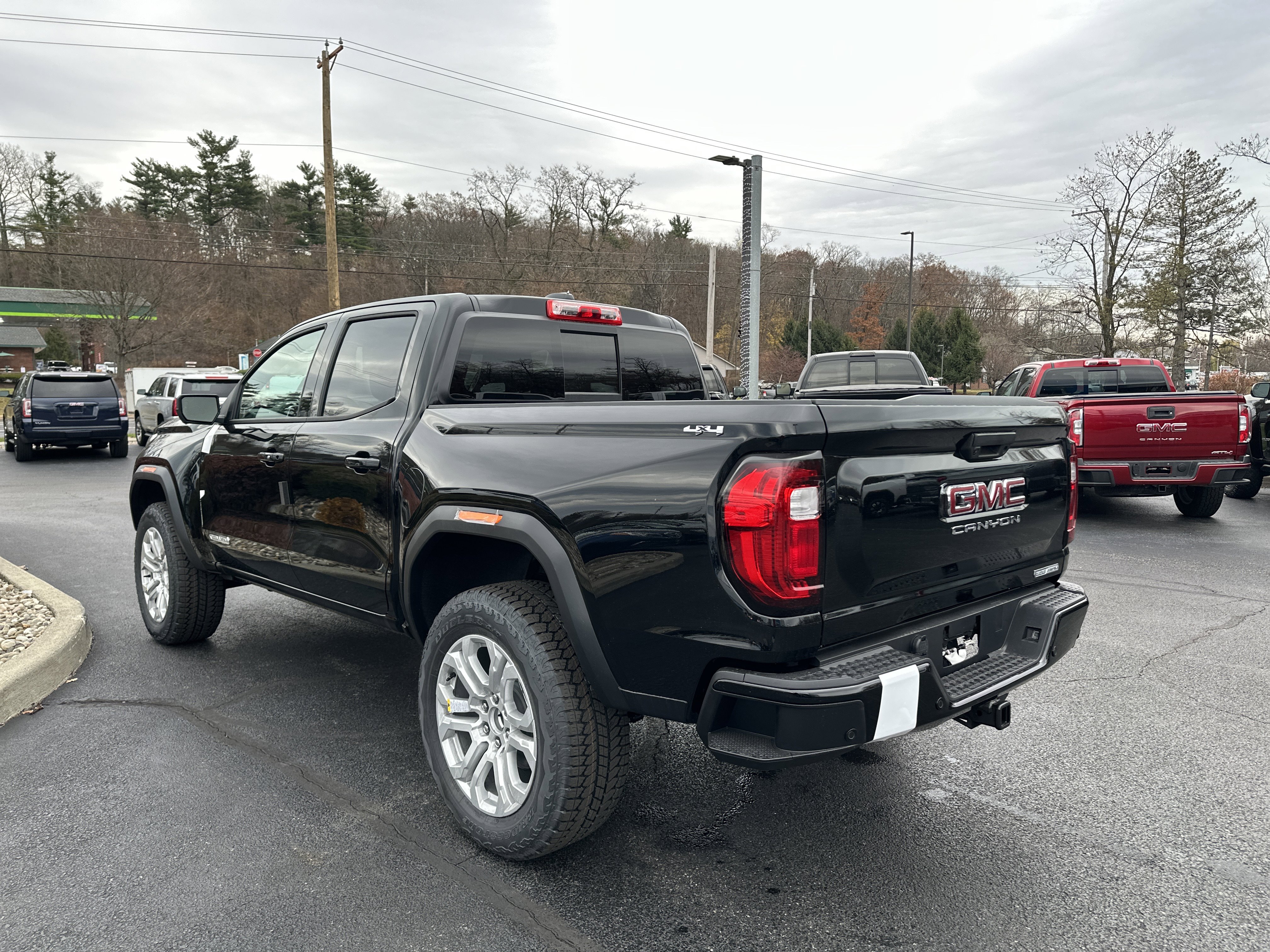 New 2026 GMC Canyon Elevation image 8