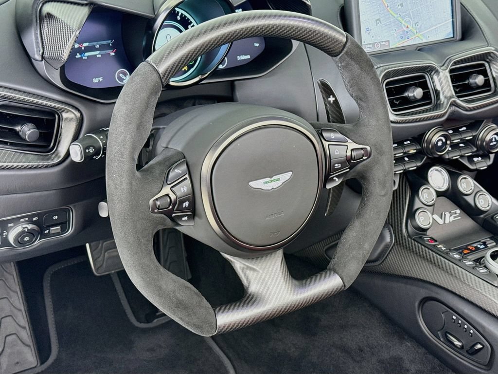 Used 2023 Aston Martin V12 Vantage Roadster RWD image 10
