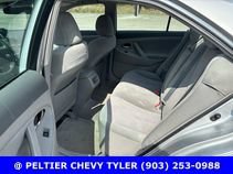 Used 2010 Toyota Camry FWD image 14