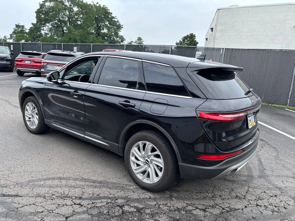Used 2023 Lincoln Corsair AWD image 6