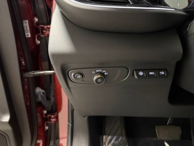 Used 2023 Buick Envision Avenir AWD/4WD image 20