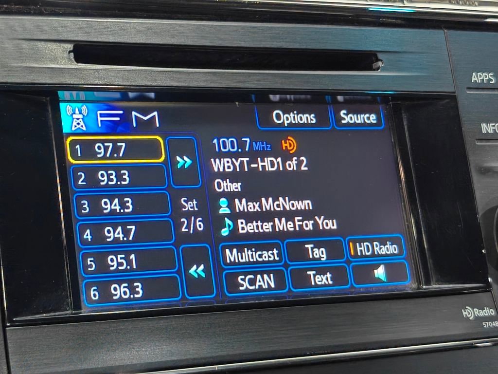 Used 2013 Toyota Avalon XLE Touring image 33