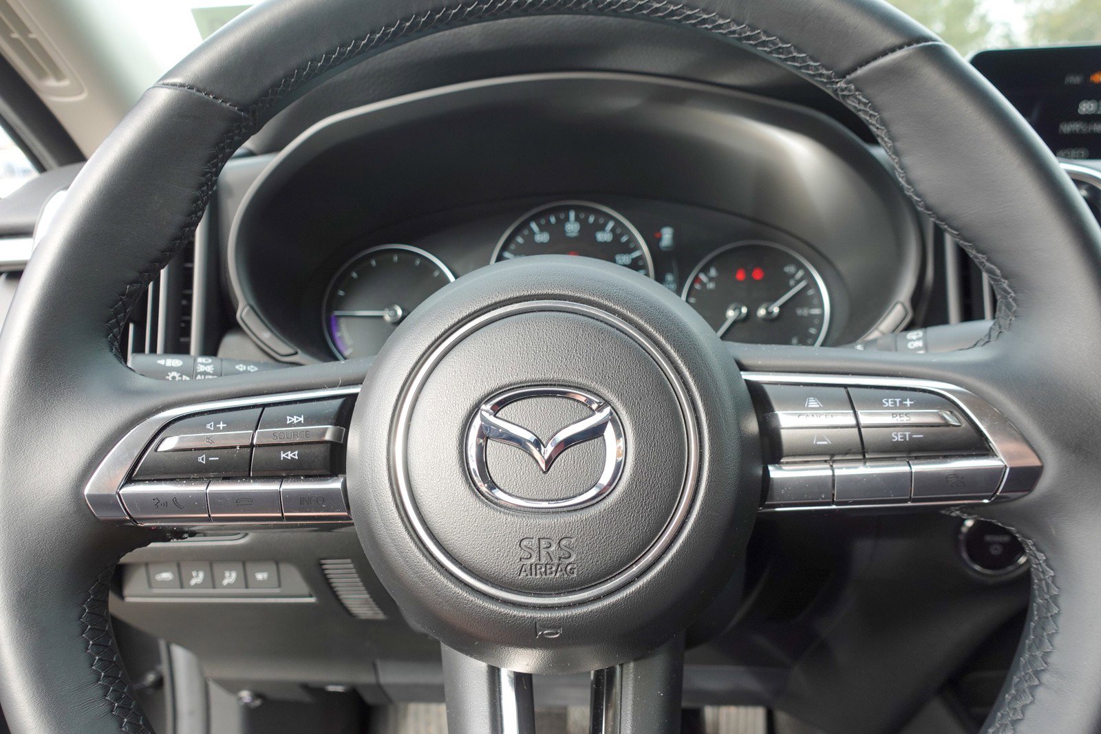 Certified 2025 MAZDA CX-50 2.5 Hybrid w/ Premium Plus Pkg image 14