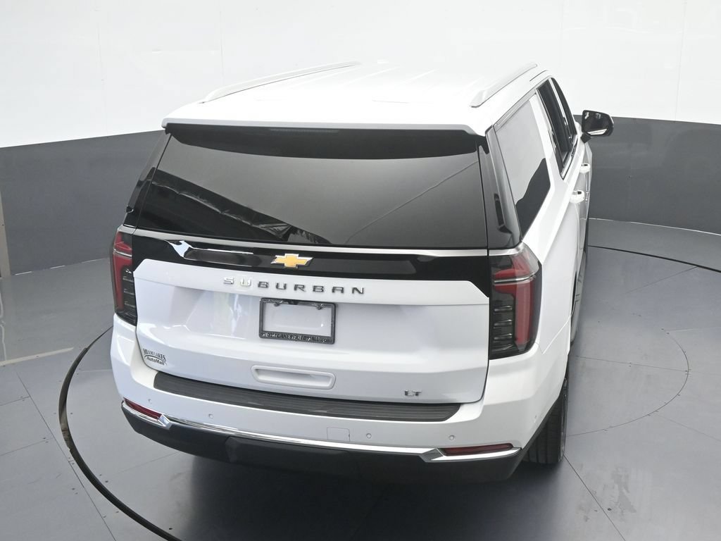 Used 2025 Chevrolet Suburban LT RWD image 62