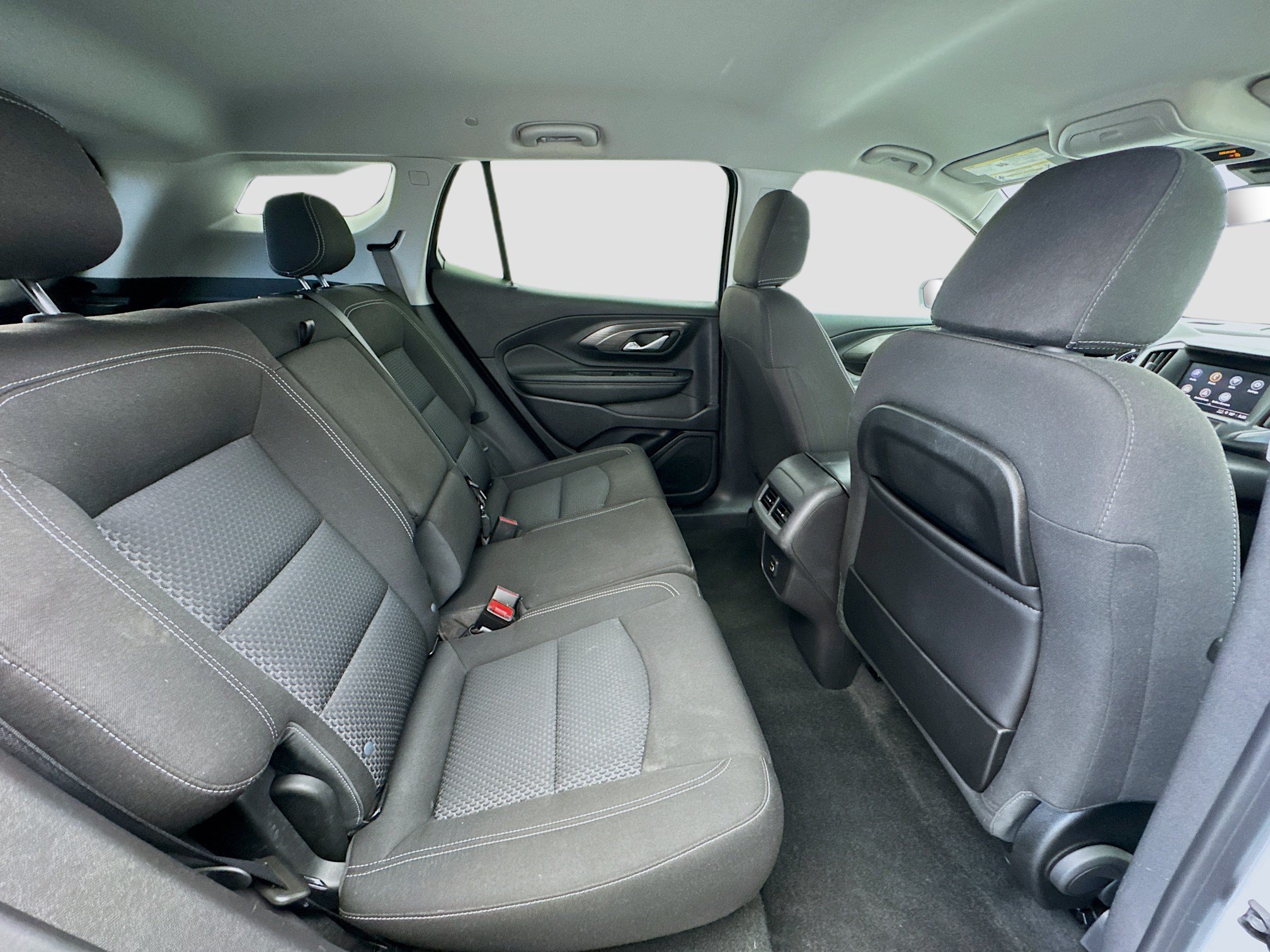Used 2024 GMC Terrain SLE AWD/4WD image 18