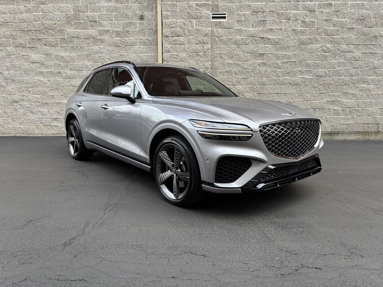 Used 2023 Genesis GV70 2.5T w/ Sport Prestige Package