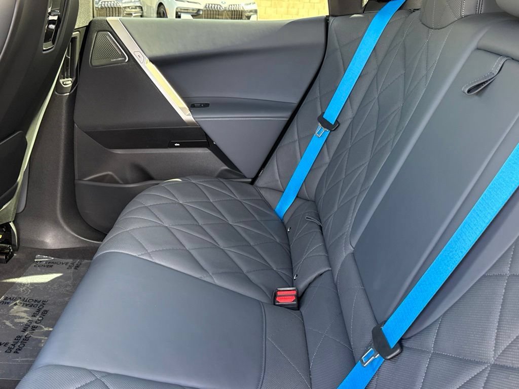 Used 2023 BMW iX M60 AWD/4WD image 33
