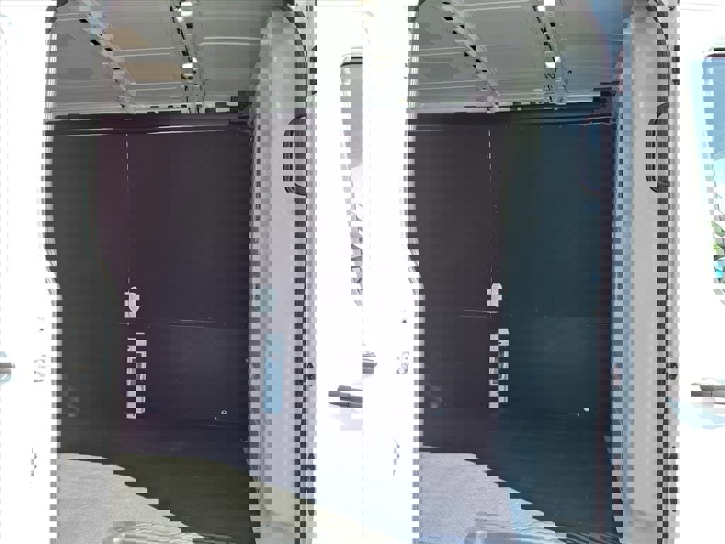 New 2025 Ford Transit 250 148 Medium Roof image 8
