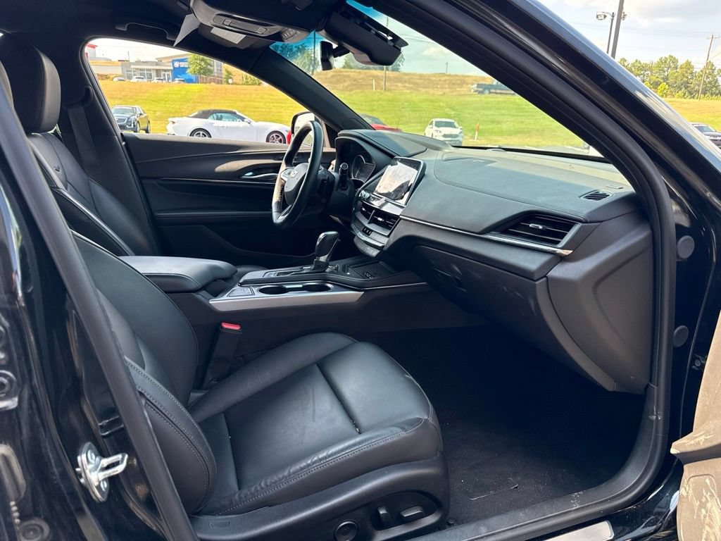 Used 2026 Cadillac CT4 Premium Luxury RWD image 7