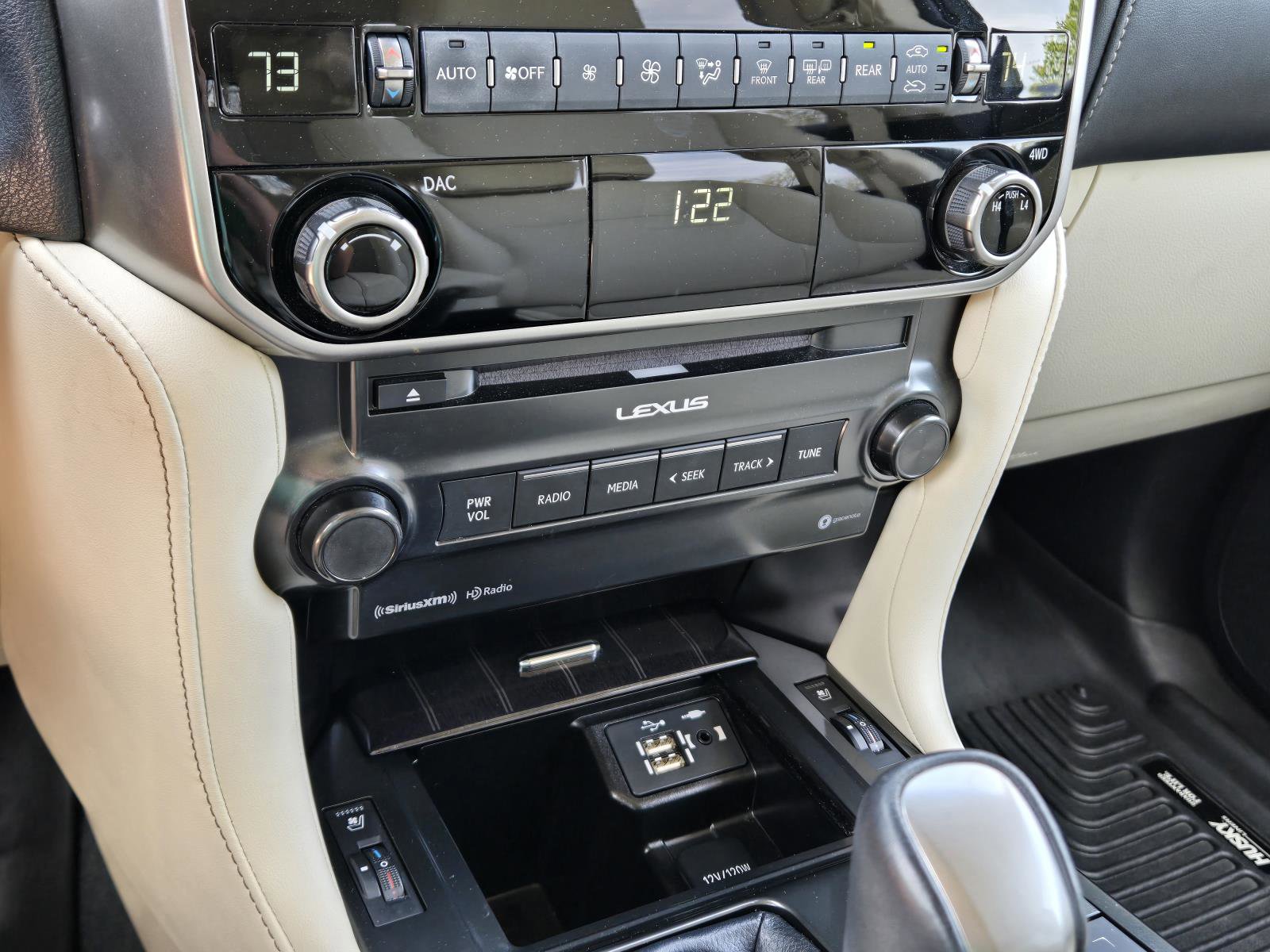Used 2022 Lexus GX 460 Premium w/ Premium Package AWD/4WD image 29