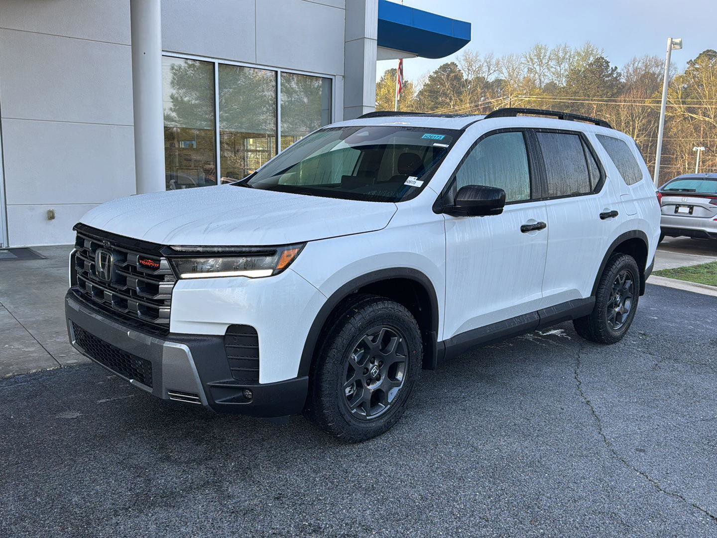 New 2026 Honda Pilot TrailSport image 2