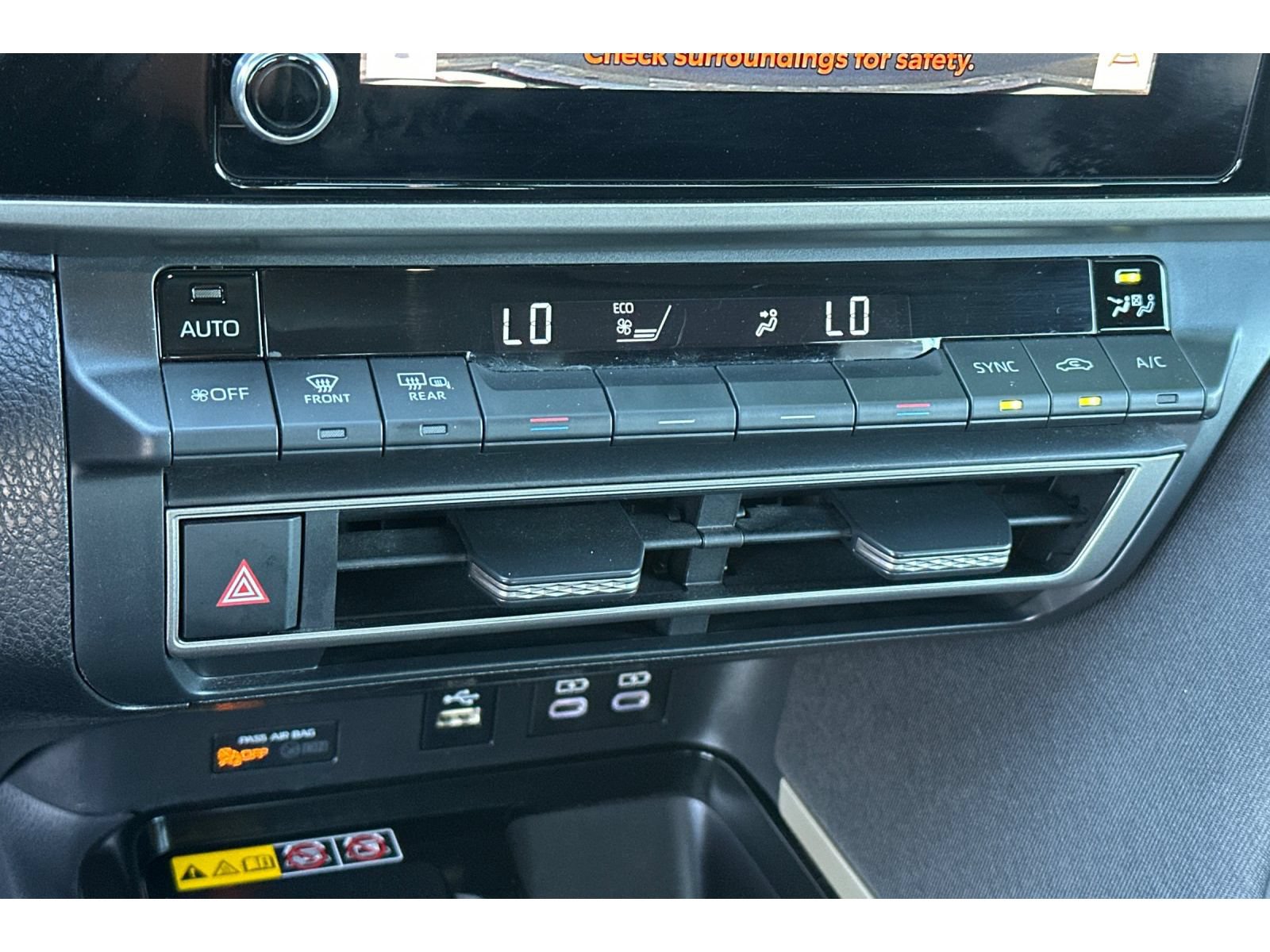 Used 2025 Toyota Camry LE FWD image 22