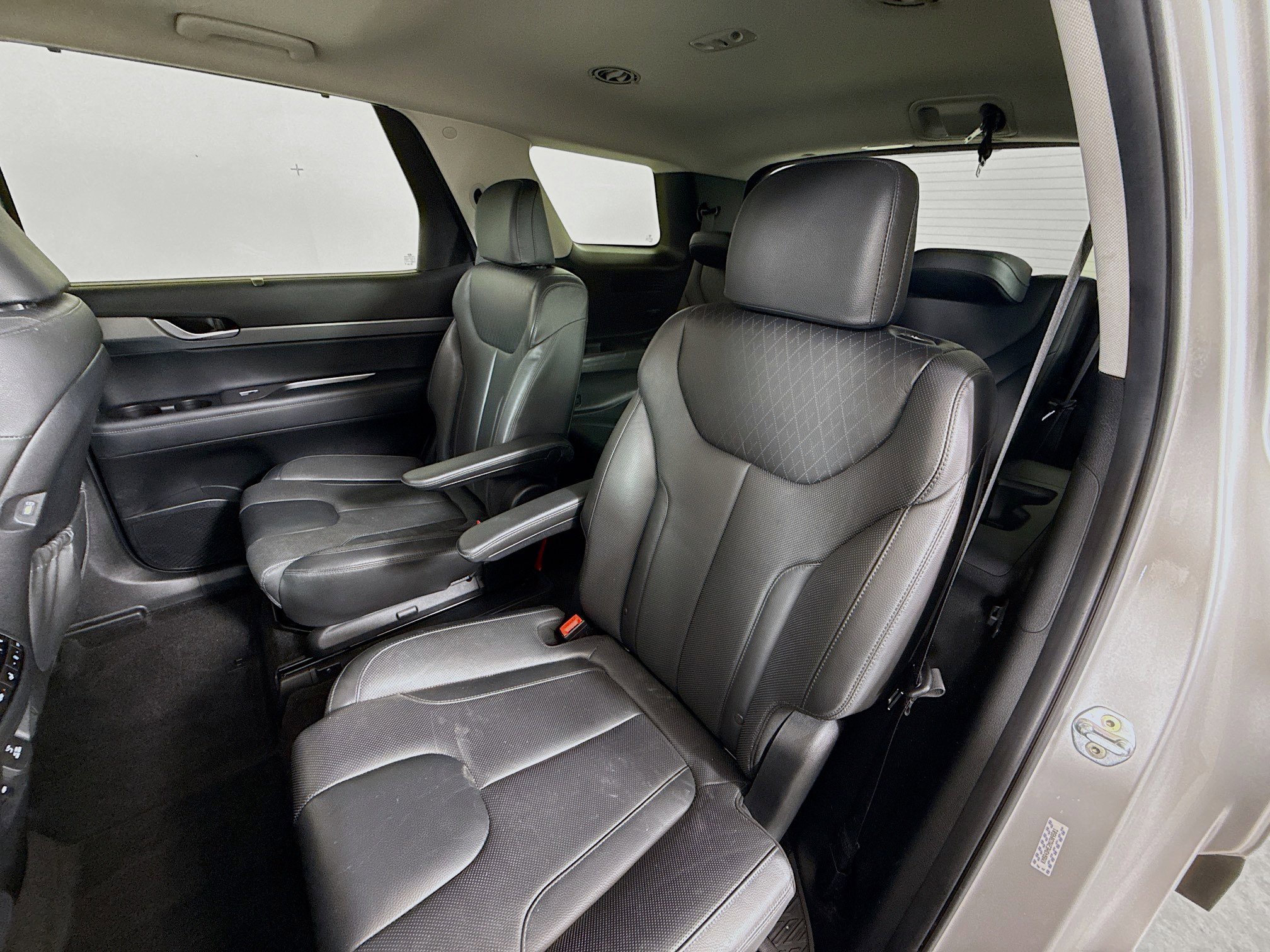 Used 2021 Hyundai Palisade SEL w/ Premium Package image 23