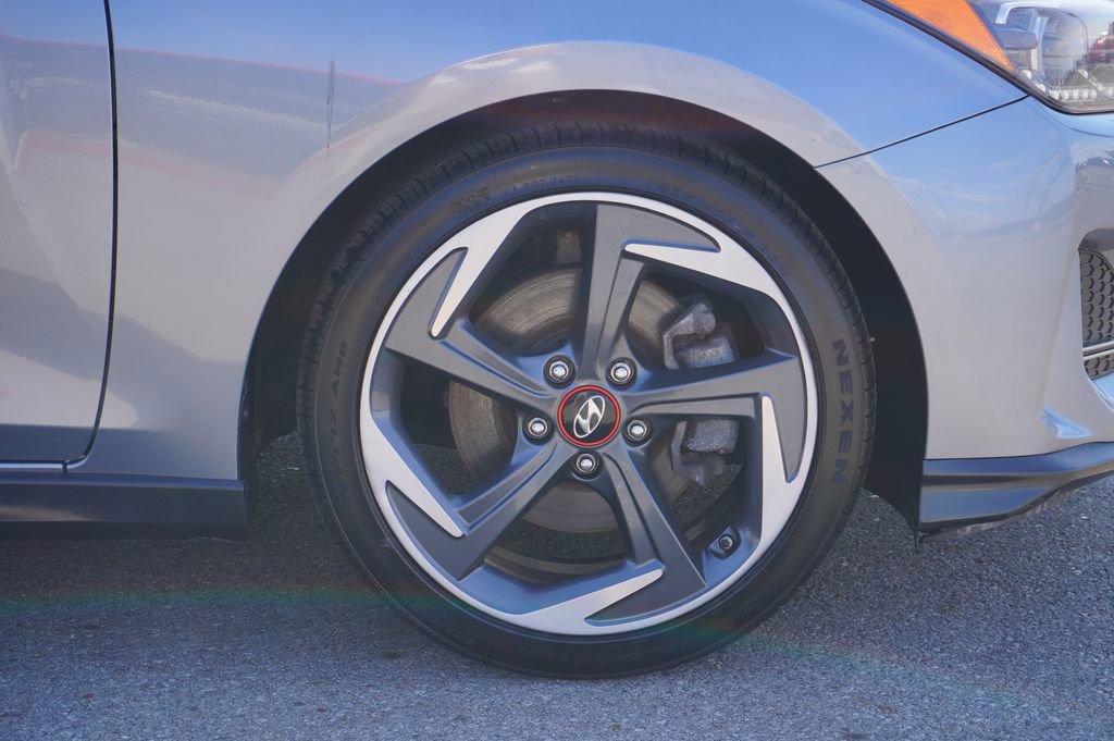 Used 2019 Hyundai Veloster Turbo image 13