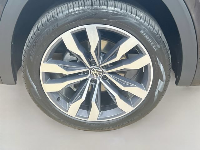 Used 2021 Volkswagen Atlas SEL R-Line FWD image 34