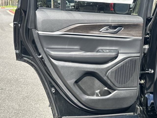 New 2026 Jeep Grand Cherokee Laredo image 22
