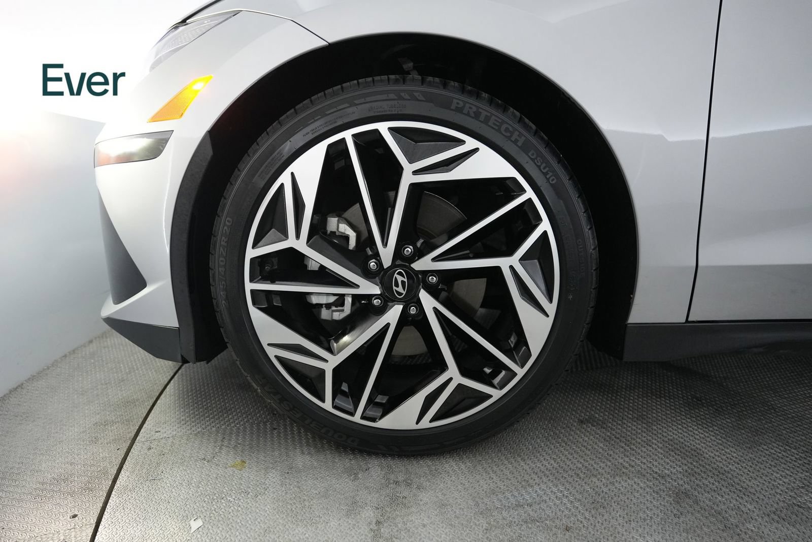 Used 2024 Hyundai Ioniq 6 Limited RWD image 19