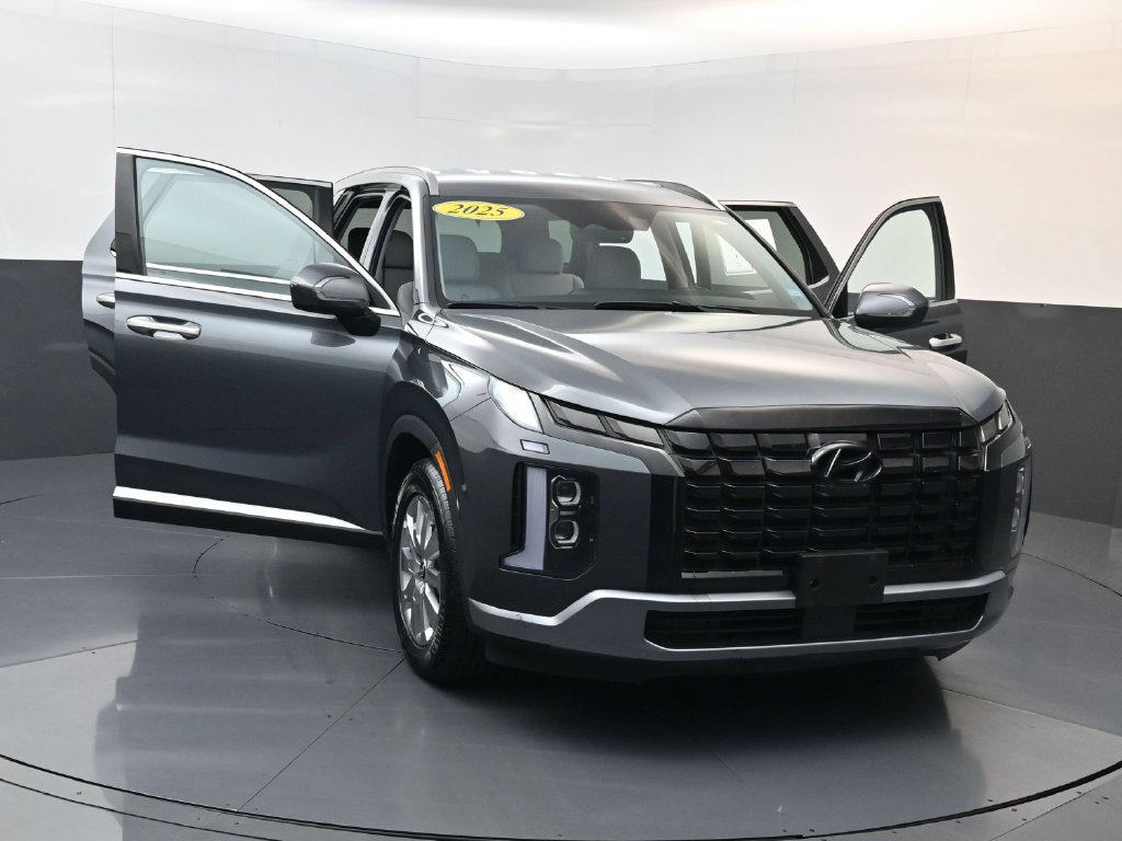 Certified 2025 Hyundai Palisade SEL FWD image 31