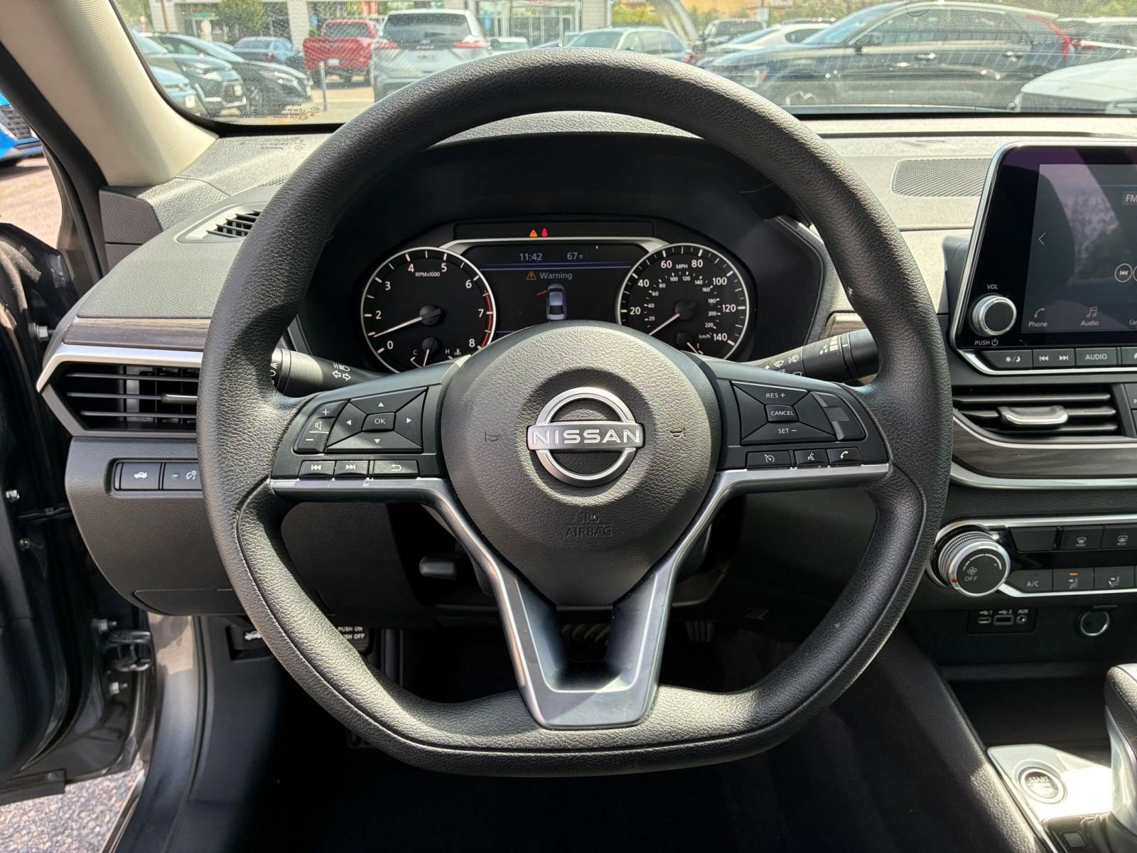 Used 2025 Nissan Altima 2.5 SV FWD image 28