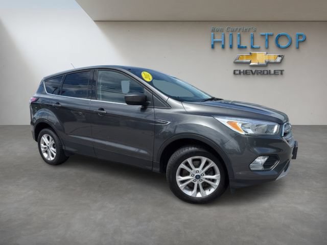Used 2017 Ford Escape SE AWD/4WD image 2