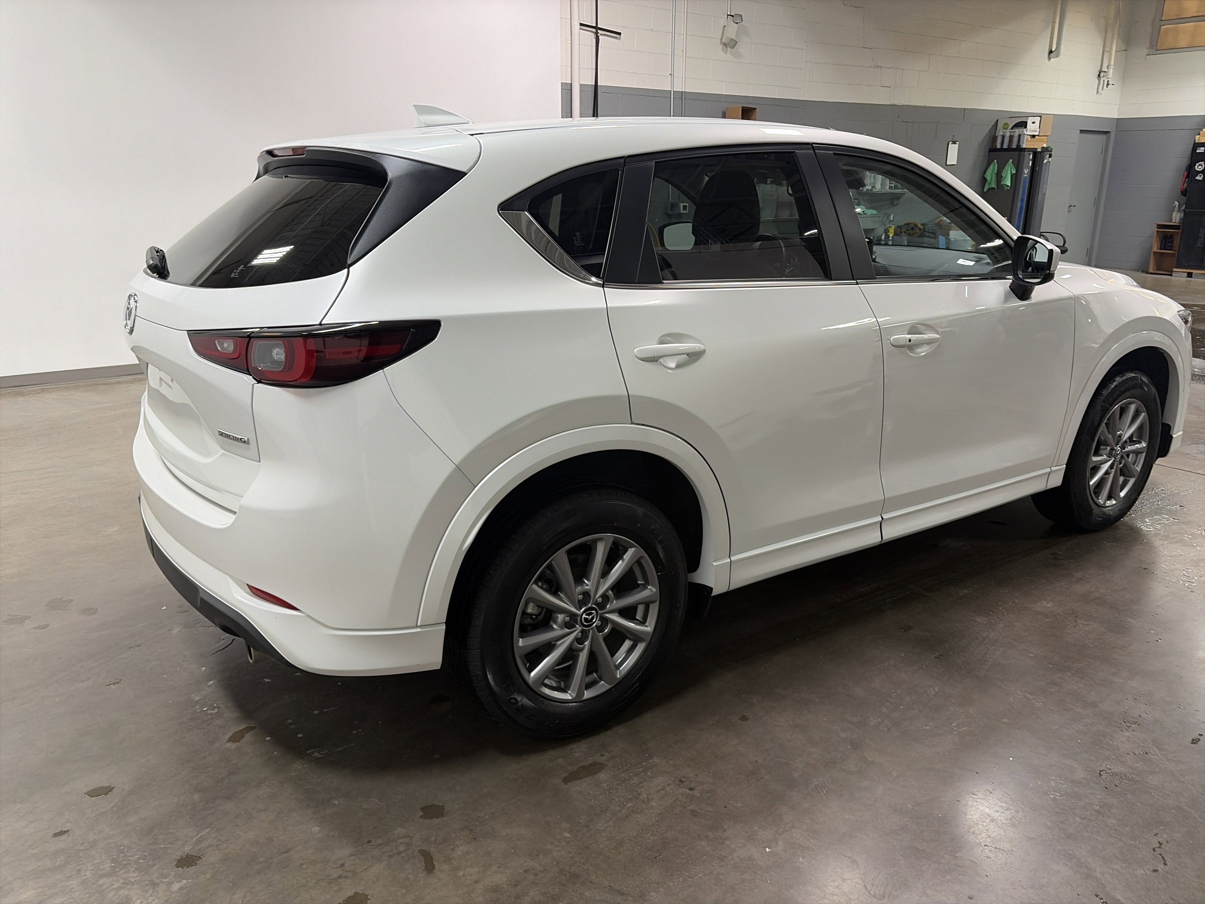 Used 2025 MAZDA CX-5 AWD 2.5 S w/ Preferred Package image 3