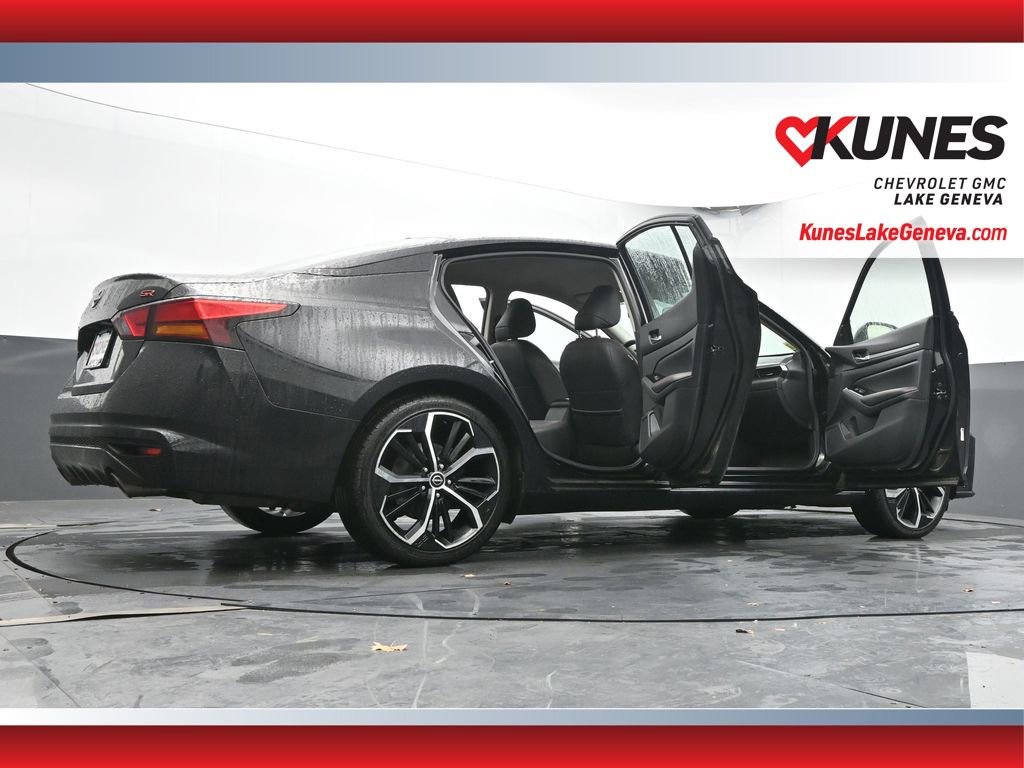 Used 2024 Nissan Altima 2.5 SR FWD image 62
