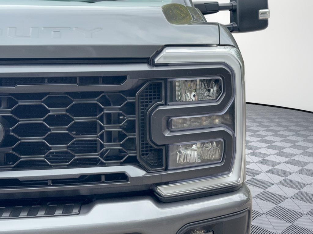 Used 2024 Ford F250 Lariat w/ Sport Appearance Package AWD/4WD image 12