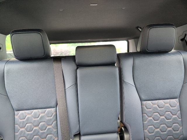 New 2026 Toyota 4Runner Platinum AWD/4WD image 30