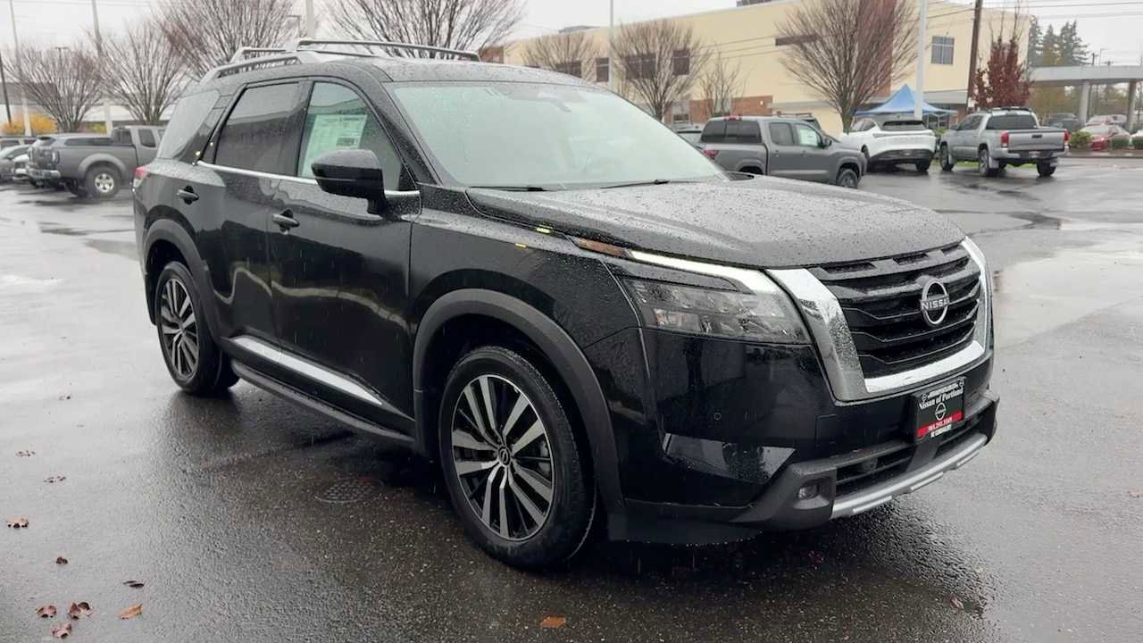 New 2025 Nissan Pathfinder Platinum w/ Cargo Package image 5