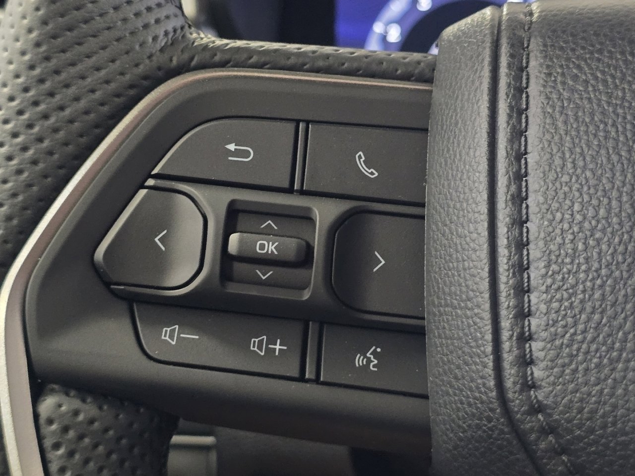 New 2026 Toyota Tacoma Limited AWD/4WD image 36