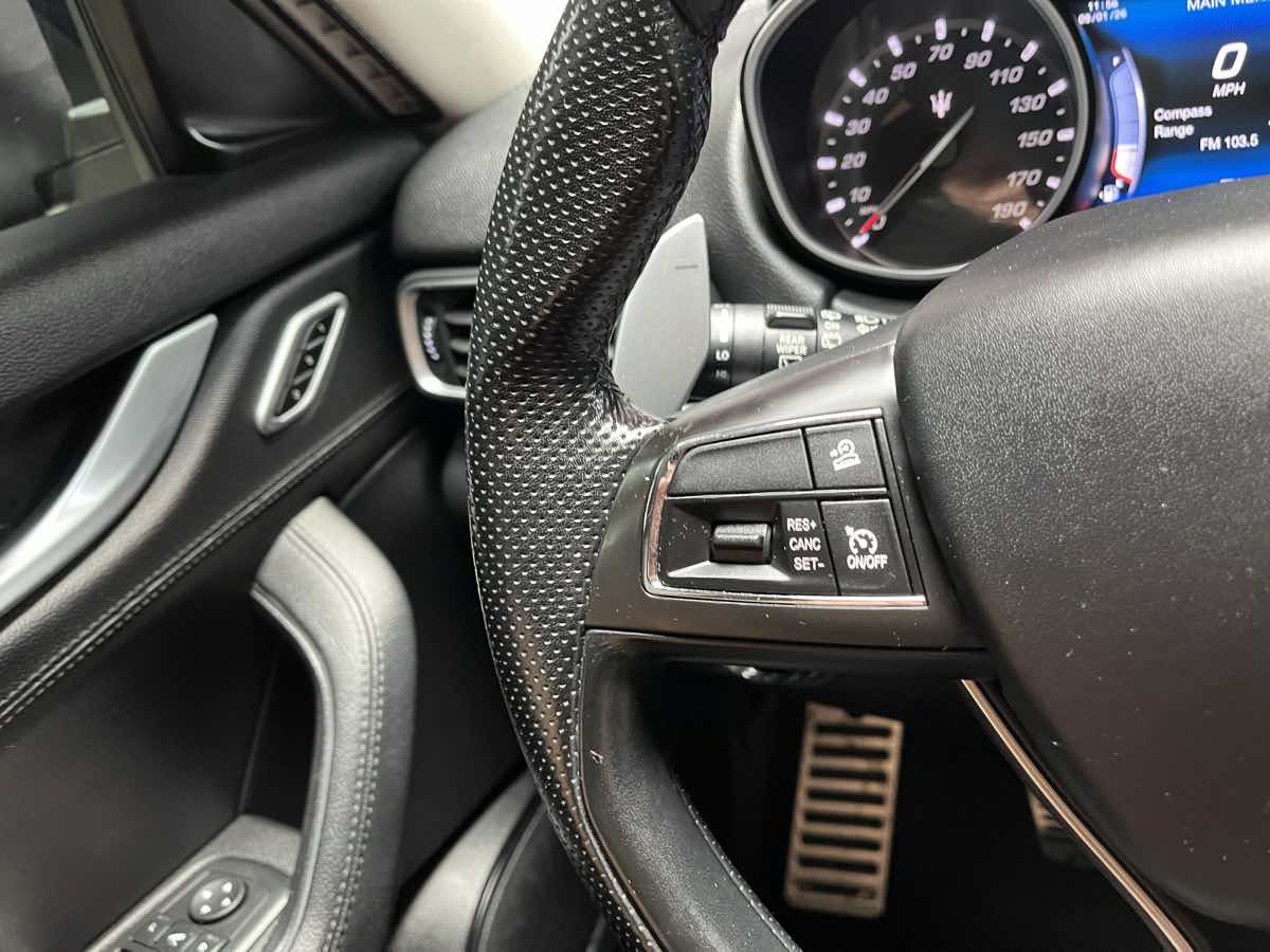 Used 2017 Maserati Levante w/ Sport Package AWD/4WD image 14