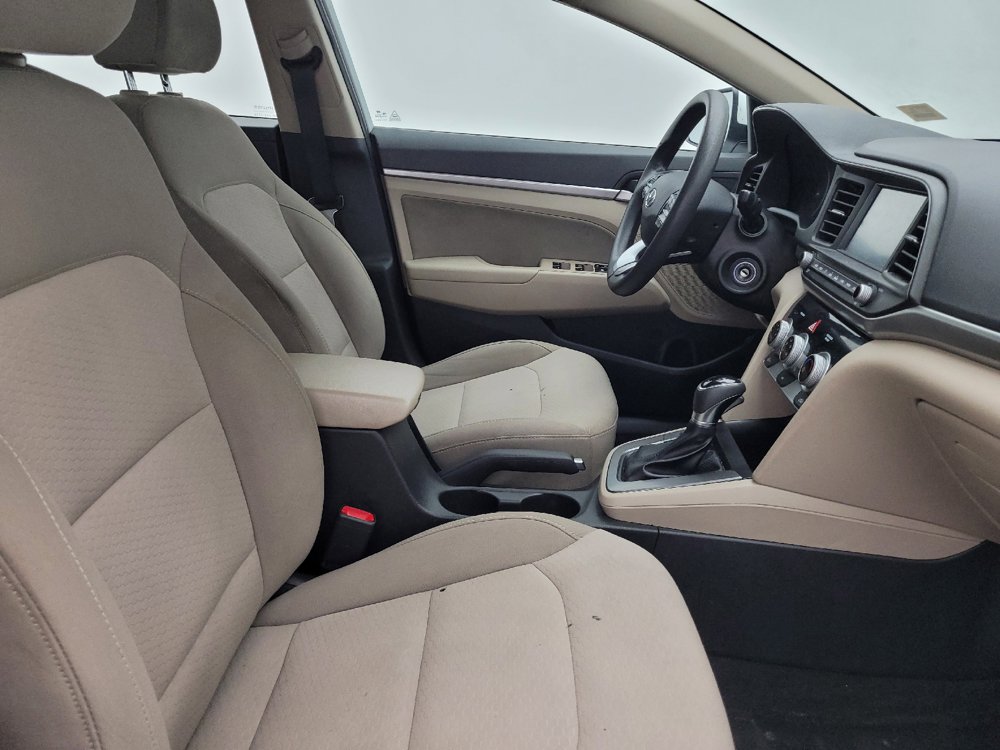 Used 2019 Hyundai Elantra SEL w/ Winter Weather Package FWD image 21