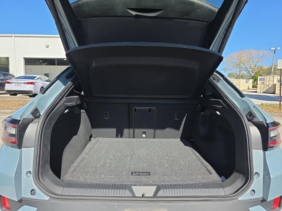 Used 2024 Volkswagen ID.4 S image 8
