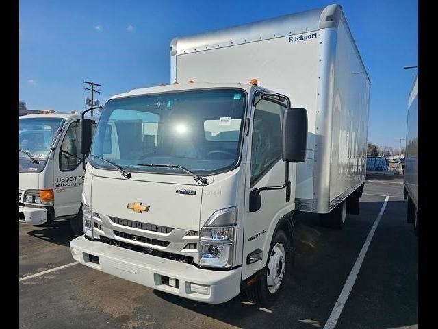 New 2024 Chevrolet Low Cab Forward image 24