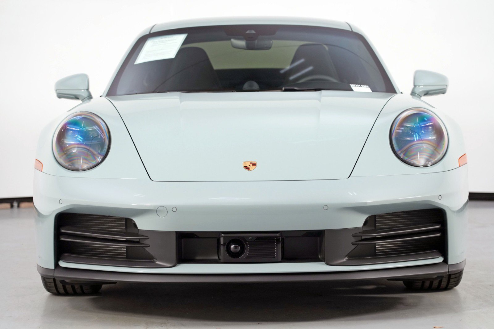 Used 2025 Porsche 911 Carrera RWD image 7