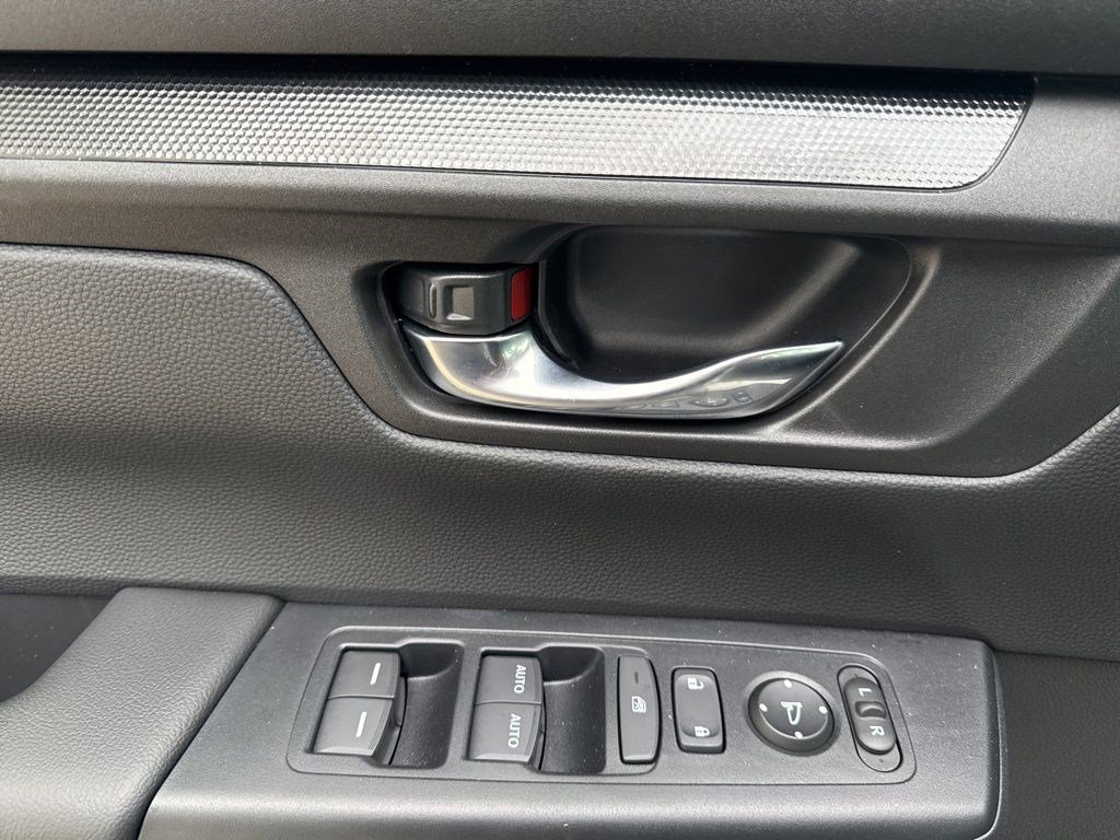 Used 2026 Honda CR-V Sport image 11