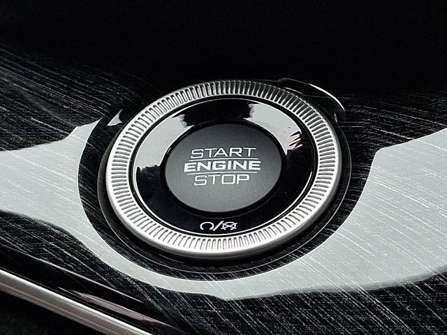 Used 2022 Jeep Grand Cherokee Trailhawk w/ Luxury Tech Group III image 23