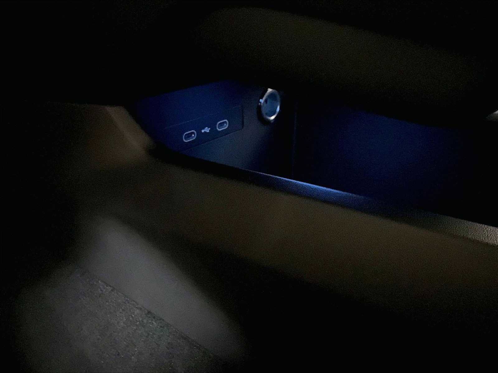 Used 2025 Porsche Macan 4S Electric image 38