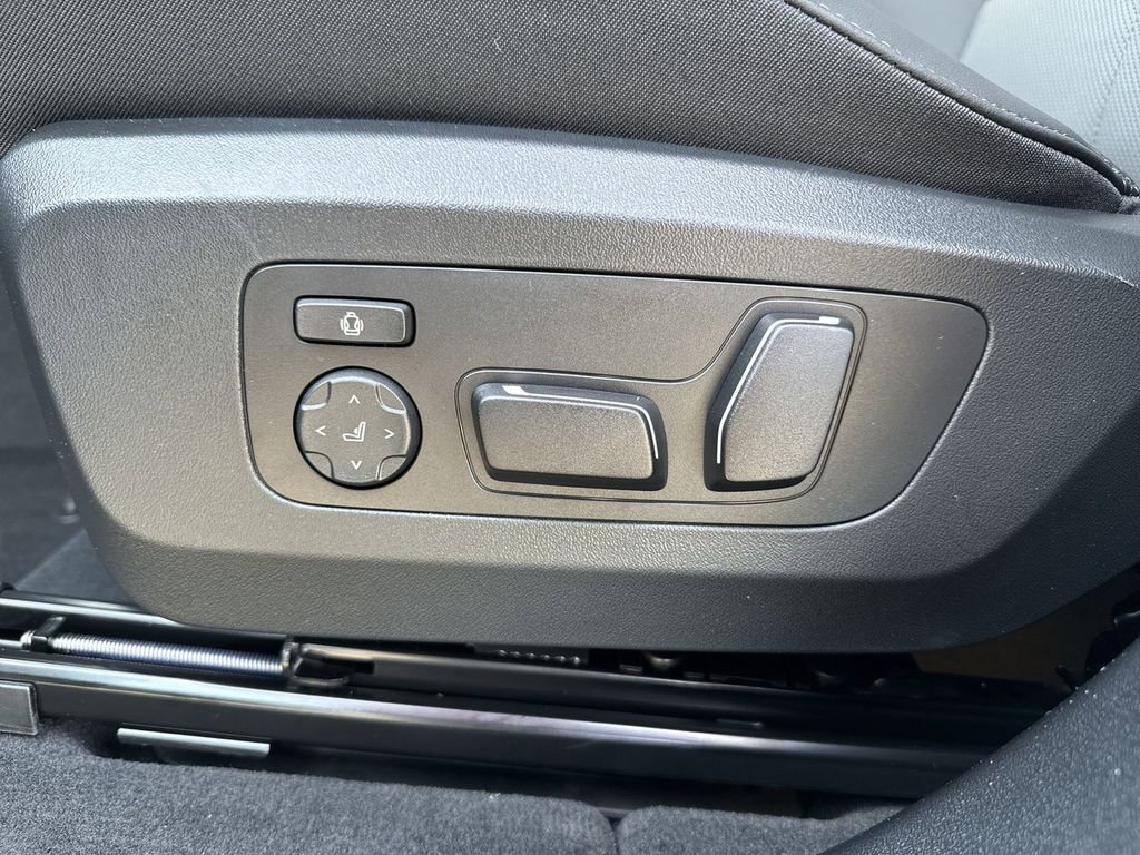 New 2026 BMW X3 xDrive30 w/ Premium Package image 16