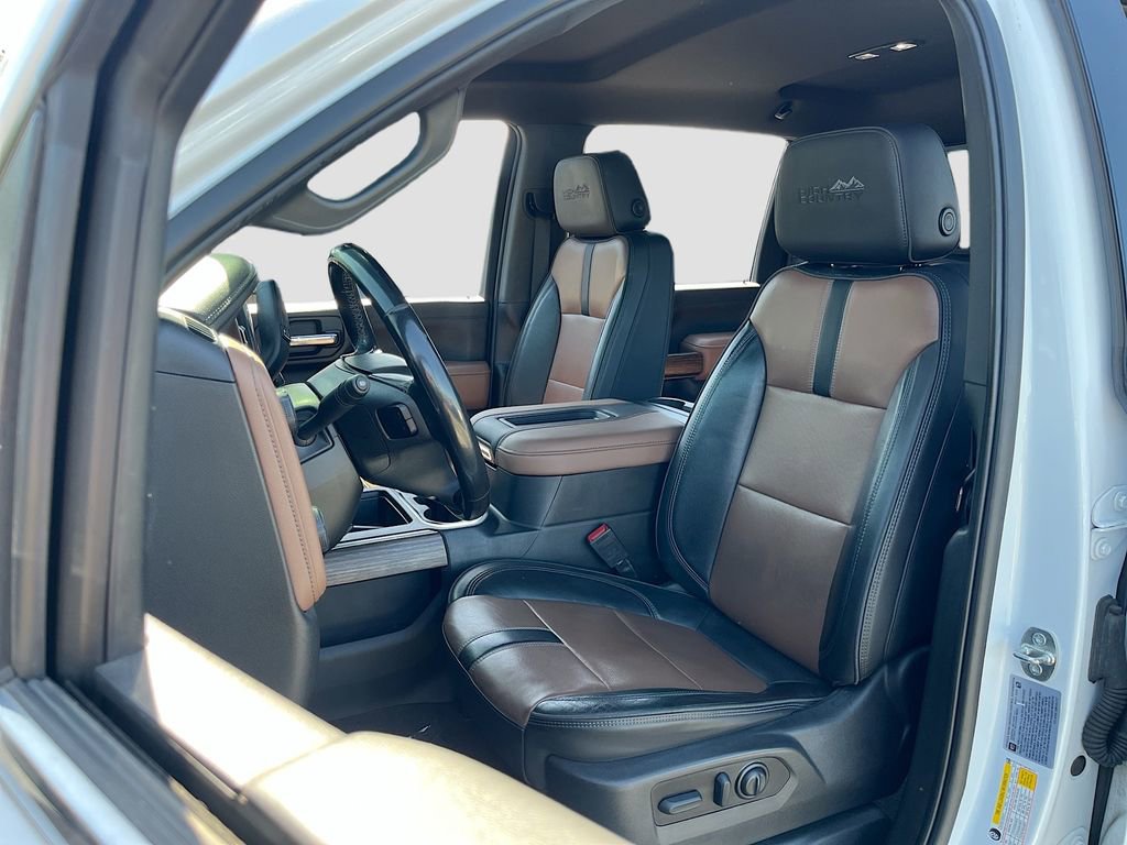 Used 2022 Chevrolet Silverado 2500 High Country w/ Safety Package II AWD/4WD image 22