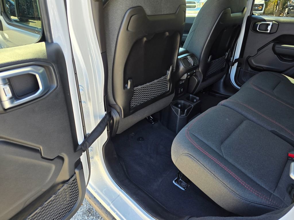 Certified 2026 Jeep Wrangler Unlimited Rubicon image 28