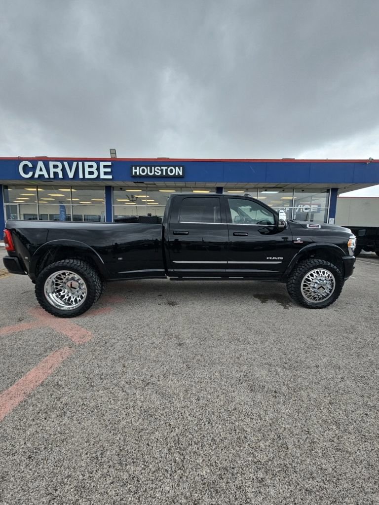 Used 2024 RAM 3500 Limited AWD/4WD image 8