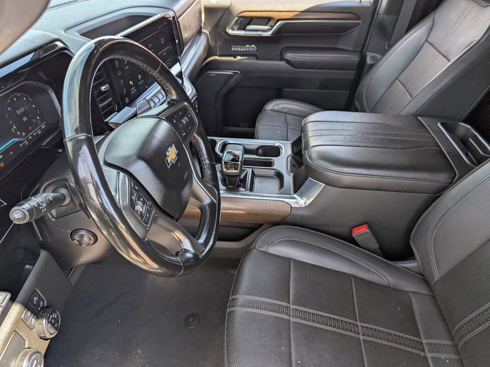 Used 2023 Chevrolet Silverado 1500 High Country w/ Technology Package image 23