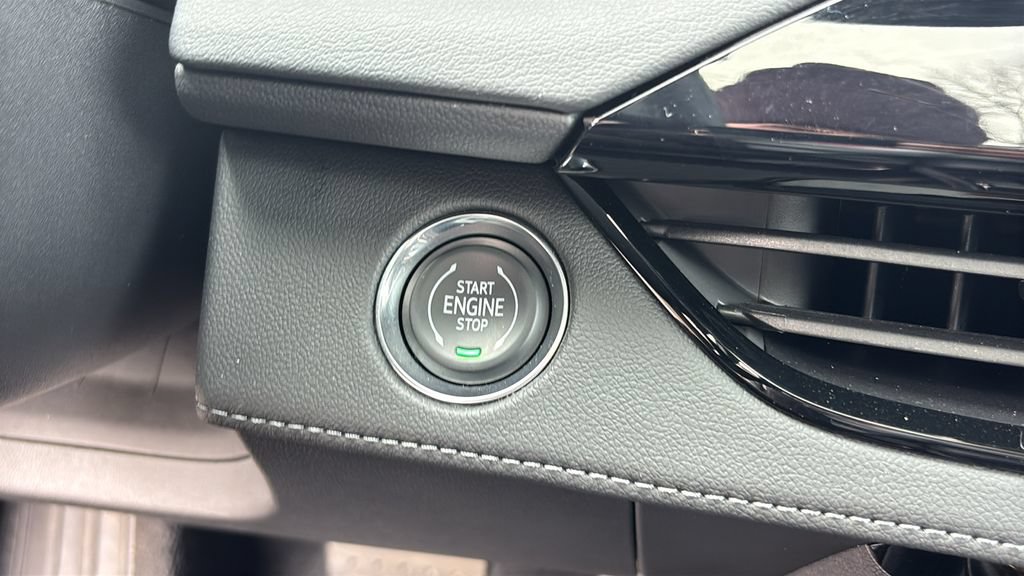 Used 2026 Buick Enclave Avenir w/ Super Cruise Package AWD/4WD image 17