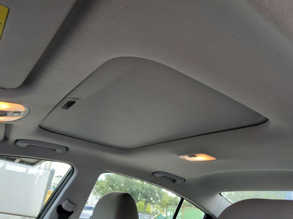 Used 2020 Hyundai Elantra Value Edition FWD image 19