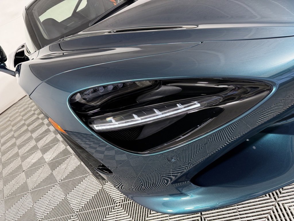 Used 2024 McLaren 750S image 8